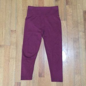 FABLETICS HIGH-WAISTED CROPPED LEGGINGS